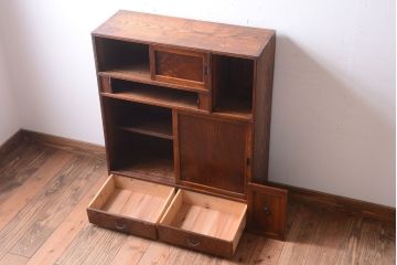 アンティーク家具　和製アンティーク　蛇腹戸付き!古い木の珍しい収納棚(戸棚)