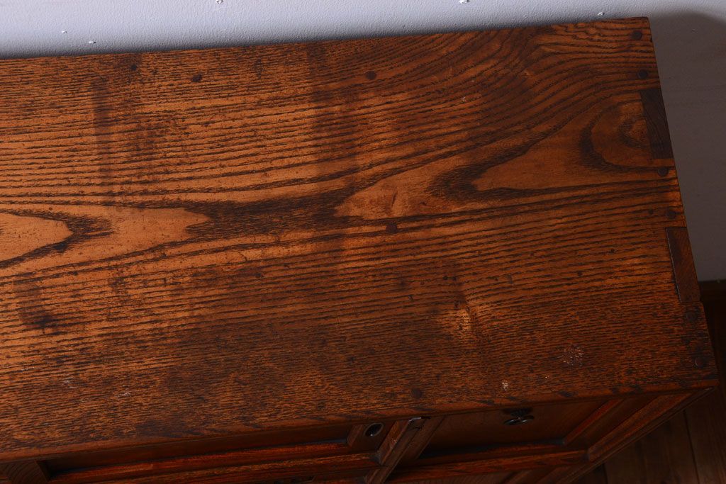 アンティーク家具　和製アンティーク　蛇腹戸付き!古い木の珍しい収納棚(戸棚)