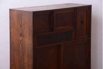 アンティーク家具　和製アンティーク　蛇腹戸付き!古い木の珍しい収納棚(戸棚)