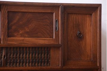 アンティーク家具　和製アンティーク　蛇腹戸付き!古い木の珍しい収納棚(戸棚)