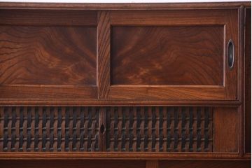 アンティーク家具　和製アンティーク　蛇腹戸付き!古い木の珍しい収納棚(戸棚)