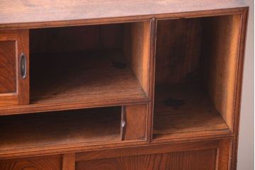 アンティーク家具　和製アンティーク　蛇腹戸付き!古い木の珍しい収納棚(戸棚)