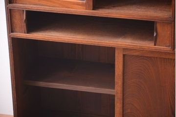 アンティーク家具　和製アンティーク　蛇腹戸付き!古い木の珍しい収納棚(戸棚)