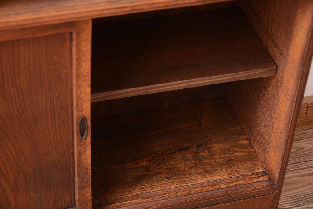アンティーク家具　和製アンティーク　蛇腹戸付き!古い木の珍しい収納棚(戸棚)