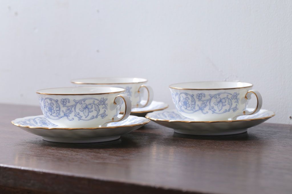 アンティーク雑貨　中古　ノリタケ(Noritake) スタジオコレクション　カップ&ソーサー3客セット(洋食器)