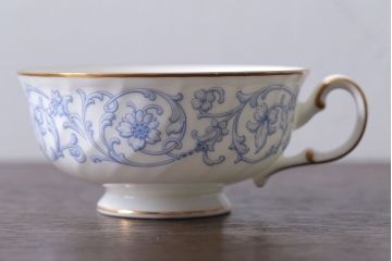 アンティーク雑貨　中古　ノリタケ(Noritake) スタジオコレクション　カップ&ソーサー3客セット(洋食器)