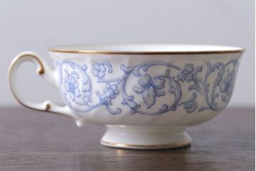アンティーク雑貨　中古　ノリタケ(Noritake) スタジオコレクション　カップ&ソーサー3客セット(洋食器)