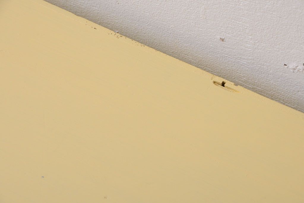 アンティーク家具　アンティークペイント　気泡ガラス戸のおしゃれなローボード