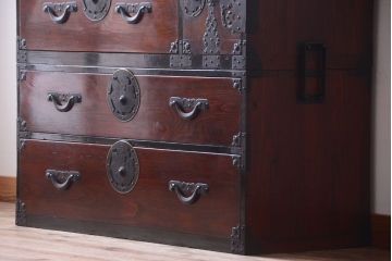 アンティーク家具　古民具・骨董　明治〜大正期　前面栗材!二段重ねのアンティーク米沢箪笥