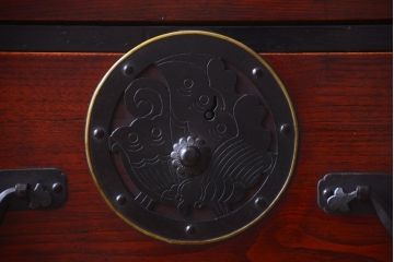 アンティーク家具　古民具・骨董　明治〜大正期　前面栗材!二段重ねのアンティーク米沢箪笥