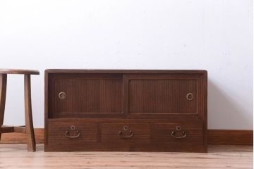 アンティーク家具　和製アンティーク　引き出し3杯付き!古い桐箪笥ローボード