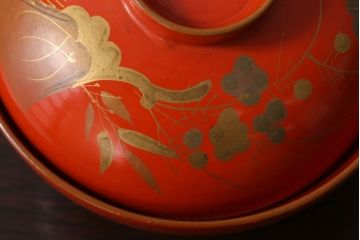 和製アンティーク　松竹梅の朱塗り椀5客セット