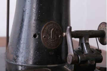 アンティーク家具　ジャンク品　イギリスアンティーク　インダストリアルシンガーミシン