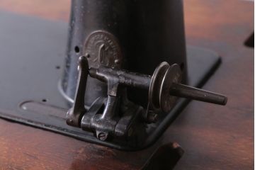 アンティーク家具　ジャンク品　イギリスアンティーク　インダストリアルシンガーミシン