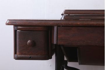 アンティーク雑貨　イギリスアンティーク　足踏みシンガーミシン