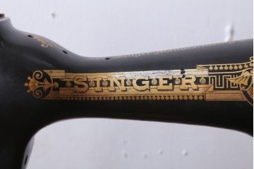 アンティーク雑貨　イギリスアンティーク　足踏みシンガーミシン