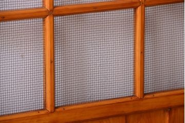 昭和レトロ　古い木製のアンティーク金網戸1枚(建具)