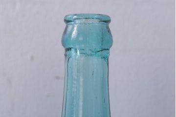 アンティーク雑貨　昭和レトロ　青色!気泡入りの古いガラス瓶3本セット(1)