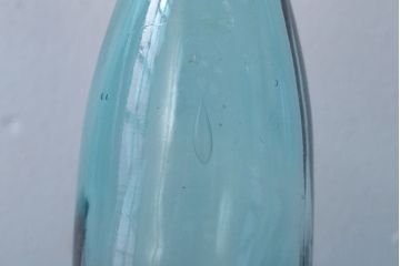 アンティーク雑貨　昭和レトロ　青色!気泡入りの古いガラス瓶3本セット(1)
