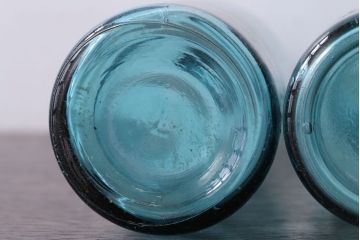 アンティーク雑貨　昭和レトロ　青色!気泡入りの古いガラス瓶3本セット(1)