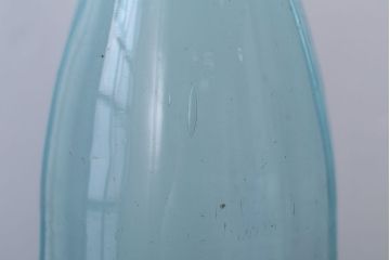 アンティーク雑貨　昭和レトロ　青色!気泡入りの古いガラス瓶3本セット(2)