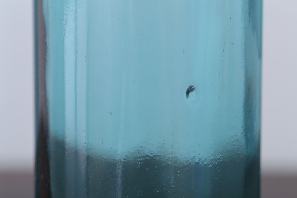 アンティーク雑貨　アンティーク　青色!気泡入りの古いガラス瓶3本セット(1)