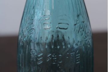 アンティーク雑貨　アンティーク　青色!気泡入りの古いガラス瓶3本セット(1)