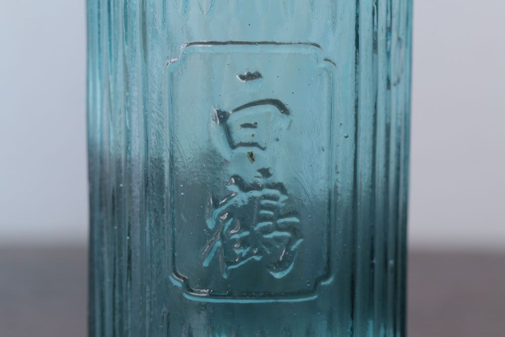 アンティーク雑貨　アンティーク　青色!気泡入りの古いガラス瓶3本セット(1)