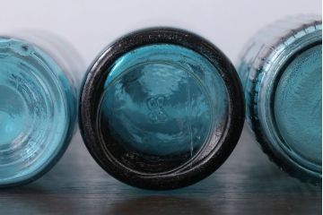 アンティーク雑貨　アンティーク　青色!気泡入りの古いガラス瓶3本セット(1)