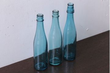 アンティーク雑貨　アンティーク　青色!気泡入りの古いガラス瓶3本セット(2)