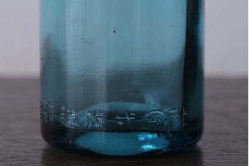 アンティーク雑貨　アンティーク　青色!気泡入りの古いガラス瓶3本セット(2)