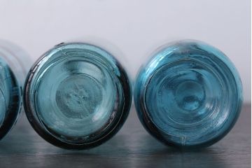 アンティーク雑貨　アンティーク　青色!気泡入りの古いガラス瓶3本セット(2)