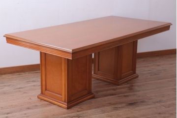 中古　横浜クラシック家具　ダニエル　高級品!組み立て式テーブル(定価約60万円)