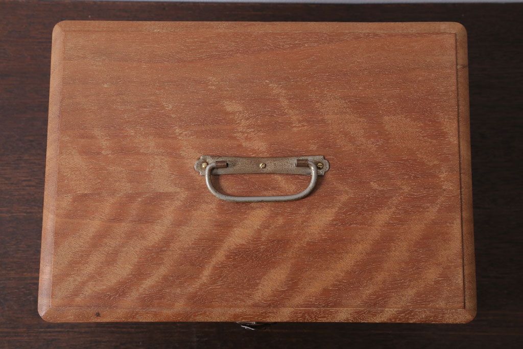 アンティーク雑貨　昭和レトロ　小さなアンティーク木箱(1)