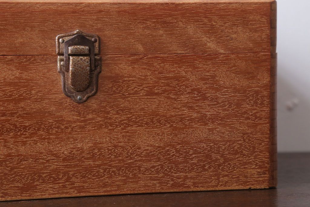 アンティーク雑貨　昭和レトロ　小さなアンティーク木箱(1)