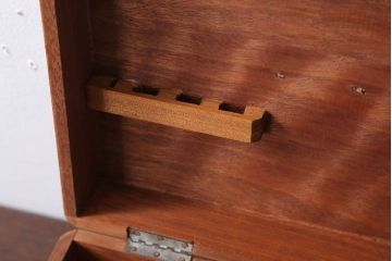 アンティーク雑貨　昭和レトロ　小さなアンティーク木箱(1)