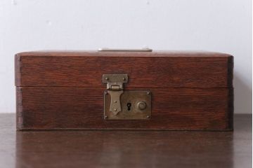 アンティーク雑貨　昭和レトロ　小さなアンティーク木箱(2)