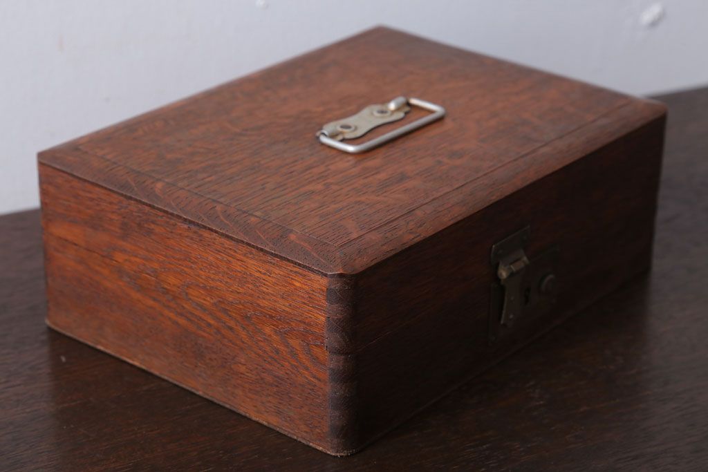 アンティーク雑貨　昭和レトロ　小さなアンティーク木箱(2)