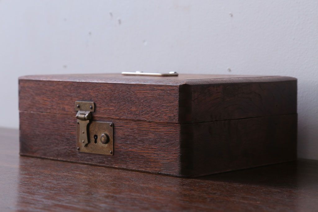 アンティーク雑貨　昭和レトロ　小さなアンティーク木箱(2)
