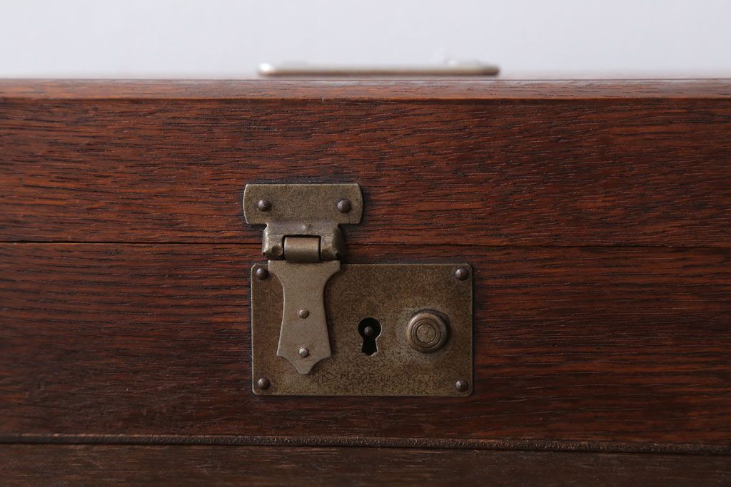 アンティーク雑貨　昭和レトロ　小さなアンティーク木箱(2)