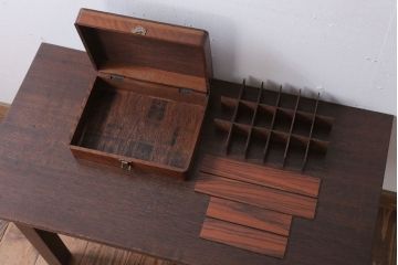 アンティーク雑貨　昭和レトロ　仕切り付き!小物収納用アンティーク木箱(小箱)