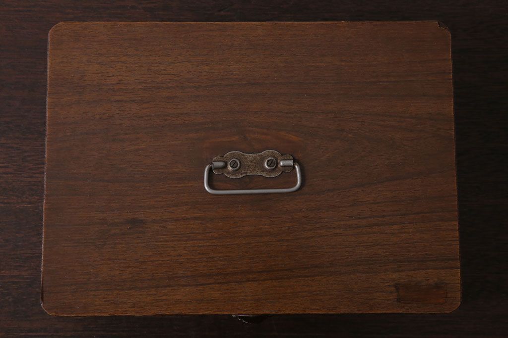 アンティーク雑貨　昭和レトロ　仕切り付き!小物収納用アンティーク木箱(小箱)