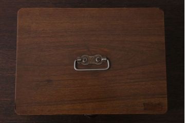 アンティーク雑貨　昭和レトロ　仕切り付き!小物収納用アンティーク木箱(小箱)