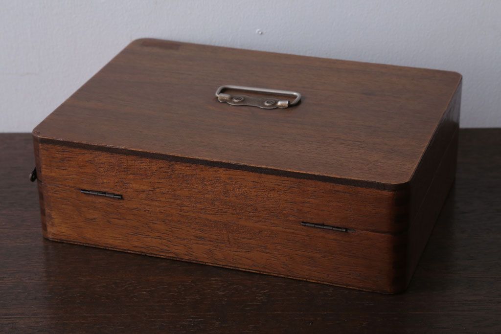 アンティーク雑貨　昭和レトロ　仕切り付き!小物収納用アンティーク木箱(小箱)