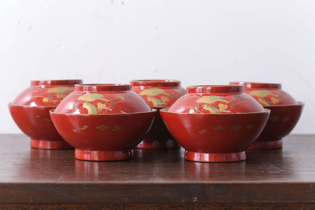 和製アンティーク　花鳥柄の朱塗り椀5客セット