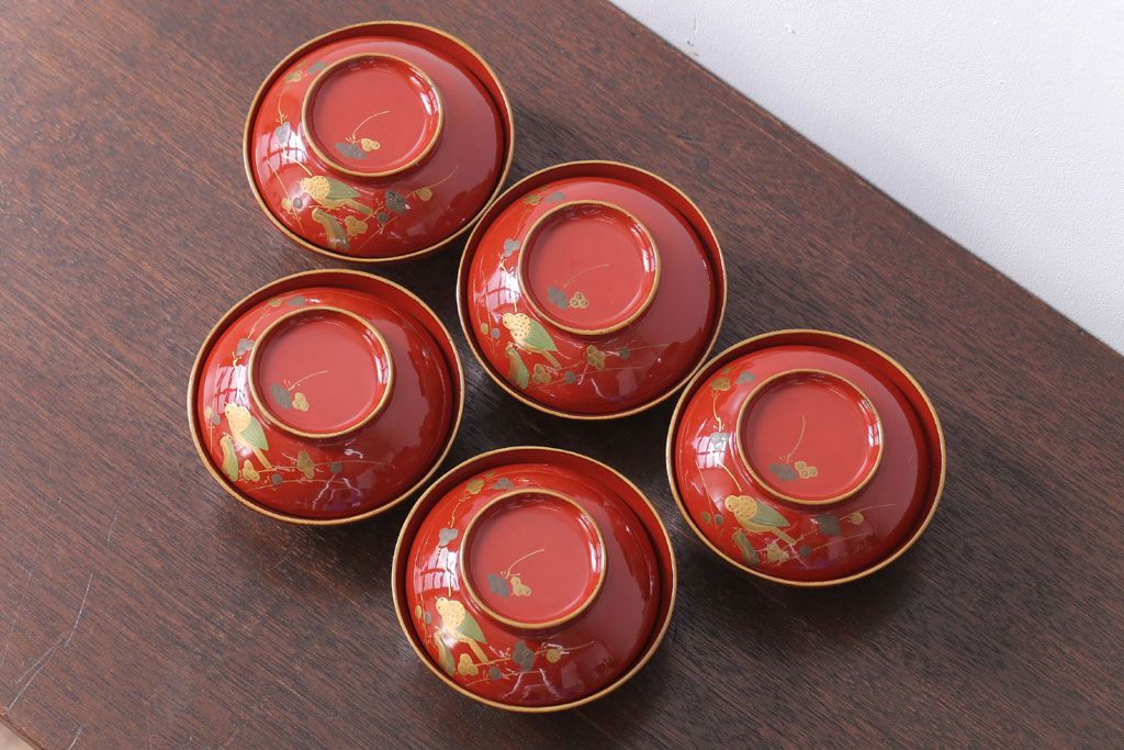 和製アンティーク　花鳥柄の朱塗り椀5客セット