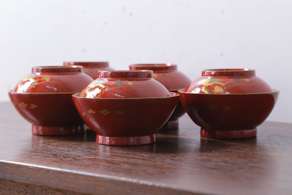 和製アンティーク　花鳥柄の朱塗り椀5客セット