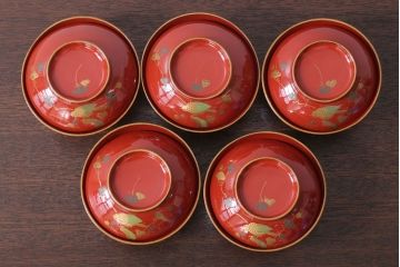 和製アンティーク　花鳥柄の朱塗り椀5客セット