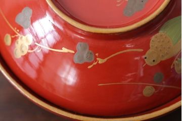 和製アンティーク　花鳥柄の朱塗り椀5客セット