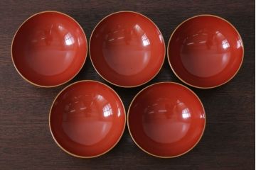 和製アンティーク　花鳥柄の朱塗り椀5客セット